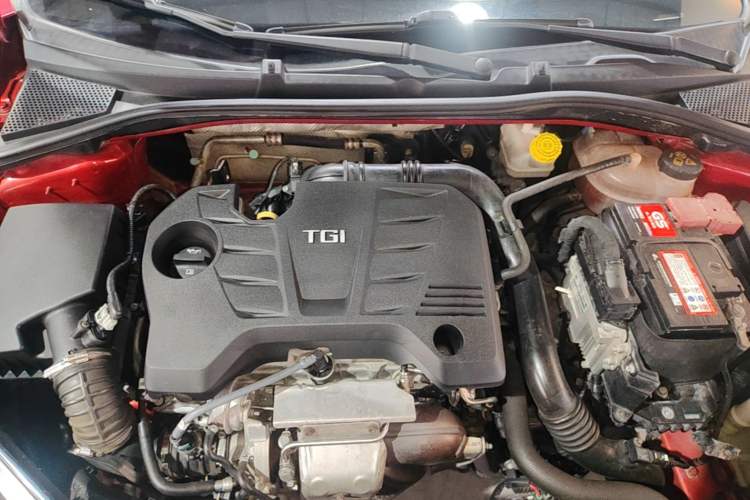 Used MG 6 2017 20T Automatic Luxury Smart Connect Version China V Standard Engine Bay