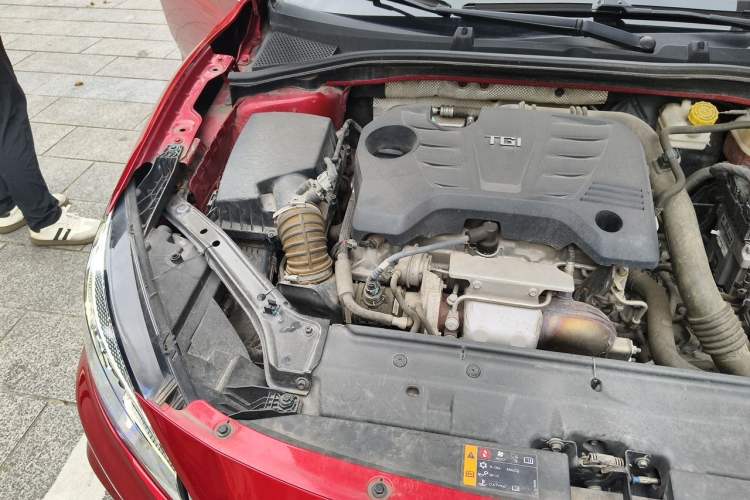 Used MG 6 2017 20T Automatic Luxury Smart Connect Version China V Standard Engine Bay Right