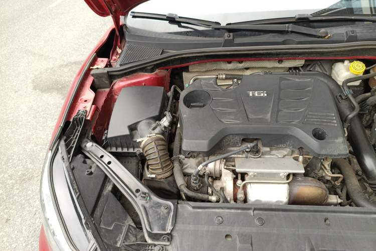 Used MG 6 2017 20T Automatic Luxury Smart Connect Version China V Standard Engine Bay Right