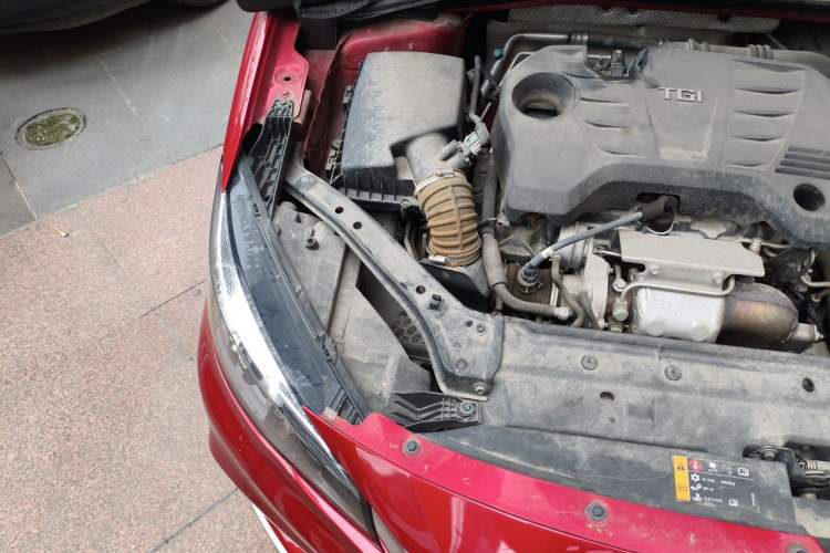 Used MG 6 2017 20T Automatic Luxury Smart Connect Version China V Standard Engine Bay Right