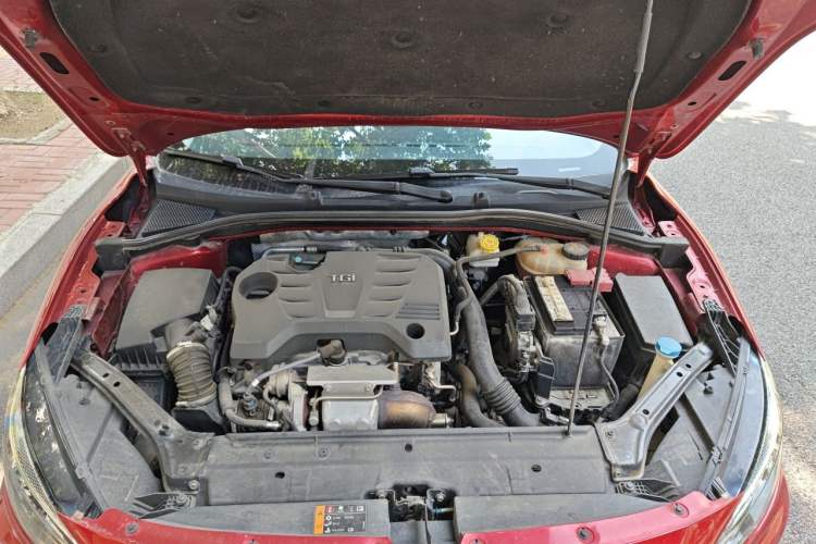 Used MG 6 2017 20T Automatic Luxury Smart Connect Version China V Standard Engine Bay