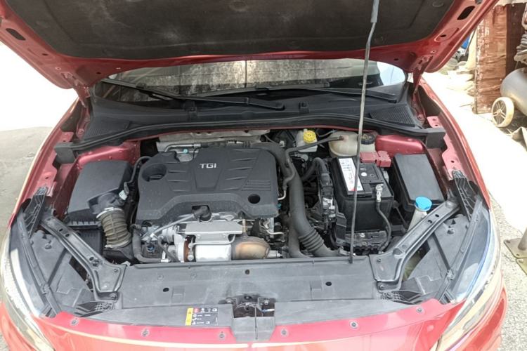 Used MG 6 2017 20T Automatic Luxury Smart Connect Version China V Standard Engine Bay