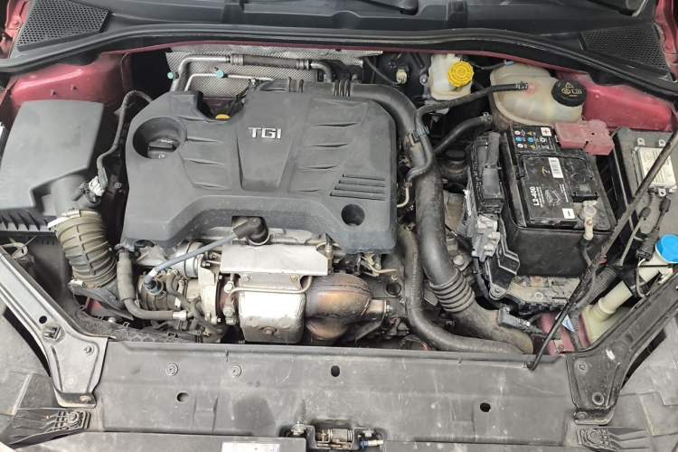 Used MG 6 2017 20T Manual Luxury Smart Connect Version China V Standard Engine Bay