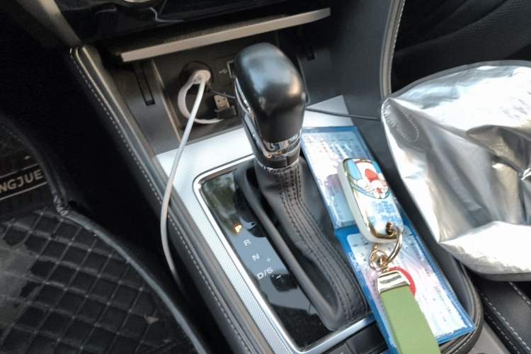 Used MG 6 2017 20T Automatic Luxury Smart Connect Version China V Standard Gear Lever