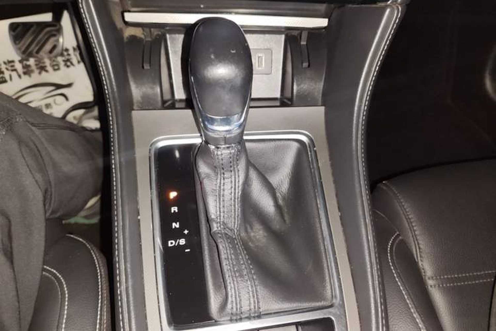 Used MG 6 2017 20T Automatic Luxury Smart Connect Version China V Standard Gear Lever