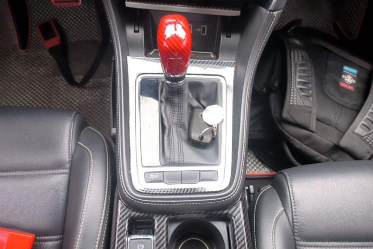 Used MG 6 2017 20T Automatic Luxury Smart Connect Version China V Standard Gear Lever