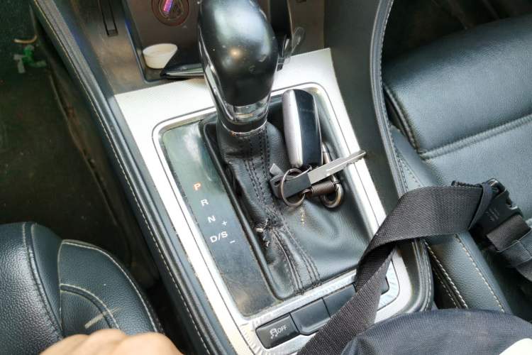 Used MG 6 2017 20T Automatic Luxury Smart Connect Version China V Standard Gear Lever