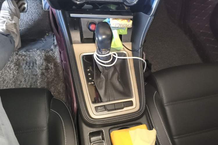 Used MG 6 2017 20T Automatic Luxury Smart Connect Version China V Standard Gear Lever