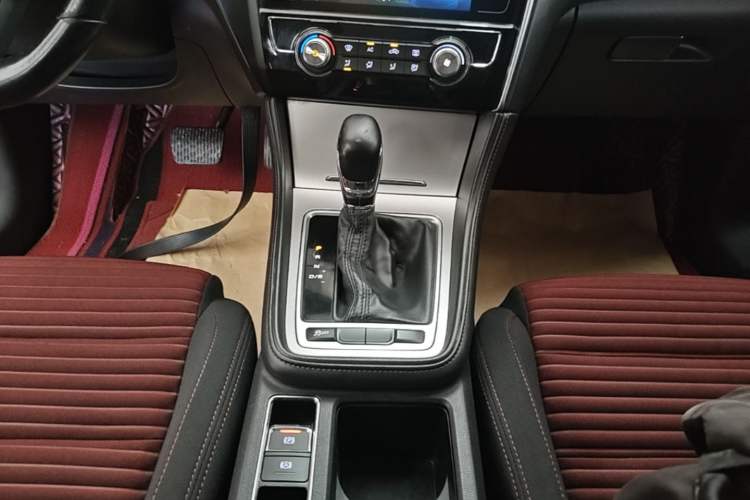 Used MG 6 2017 20T Automatic Elite Smart Connect Version China V Standard Gear Lever