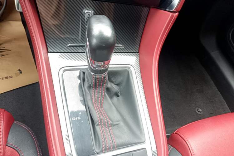 Used MG 6 2017 20T Automatic Trophy Super Sport Internet Edition China V Standard Gear Lever