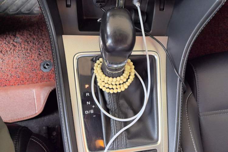 Used MG 6 2017 20T Automatic Luxury Smart Connect Version China V Standard Gear Lever