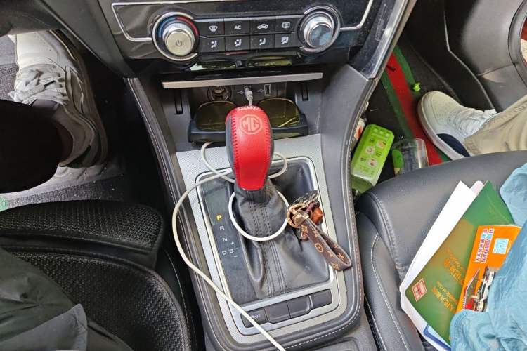 Used MG 6 2017 20T Automatic Luxury Smart Connect Version China V Standard Gear Lever