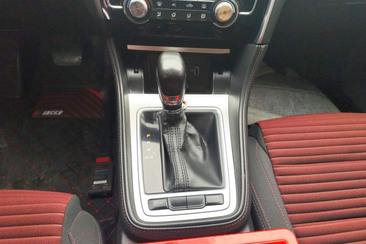 Used MG 6 2017 20T Automatic Elite Smart Connect Version China V Standard Gear Lever