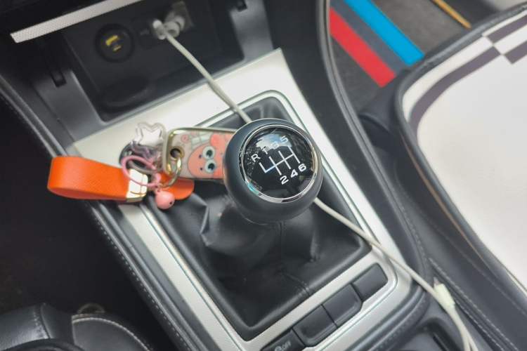 Used MG 6 2017 20T Manual Luxury Smart Connect Version China V Standard Gear Lever