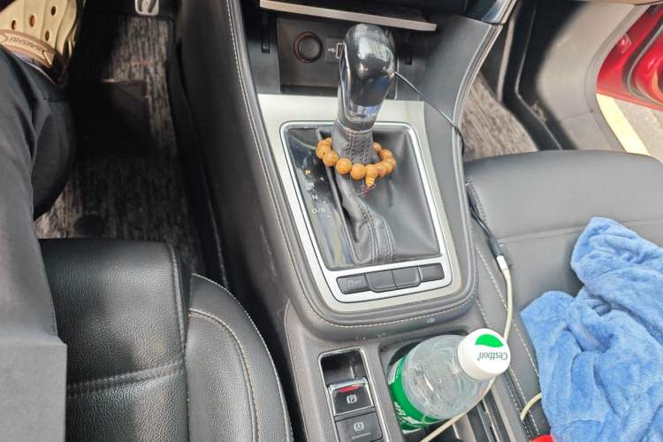 Used MG 6 2017 20T Automatic Luxury Smart Connect Version China V Standard Gear Lever