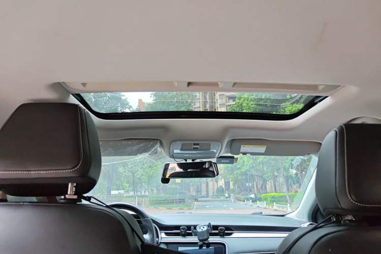 Used MG 6 2017 20T Automatic Luxury Smart Connect Version China V Standard Headliner