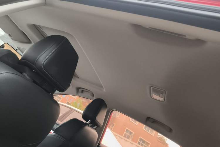Used MG 6 2017 20T Automatic Luxury Smart Connect Version China V Standard Headliner