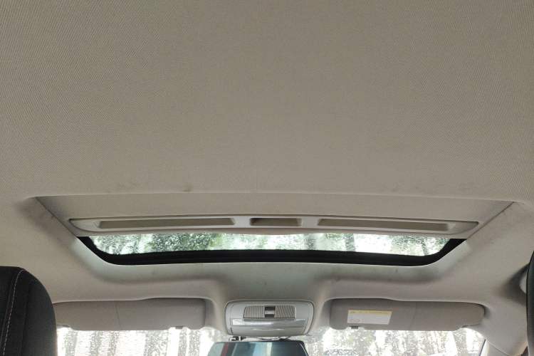 Used MG 6 2017 20T Automatic Luxury Smart Connect Version China V Standard Headliner