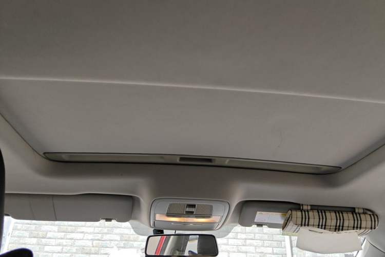 Used MG 6 2017 20T Manual Luxury Smart Connect Version China V Standard Headliner