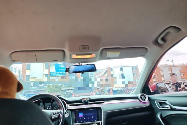 Used MG 6 2017 20T Manual Elite Smart Connect Version China V Standard Headliner