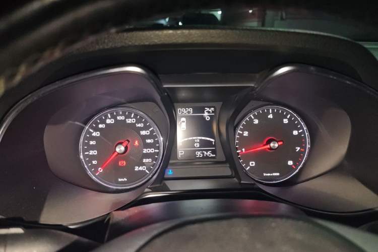 Used MG 6 2017 20T Automatic Luxury Smart Connect Version China V Standard Instrument Cluster