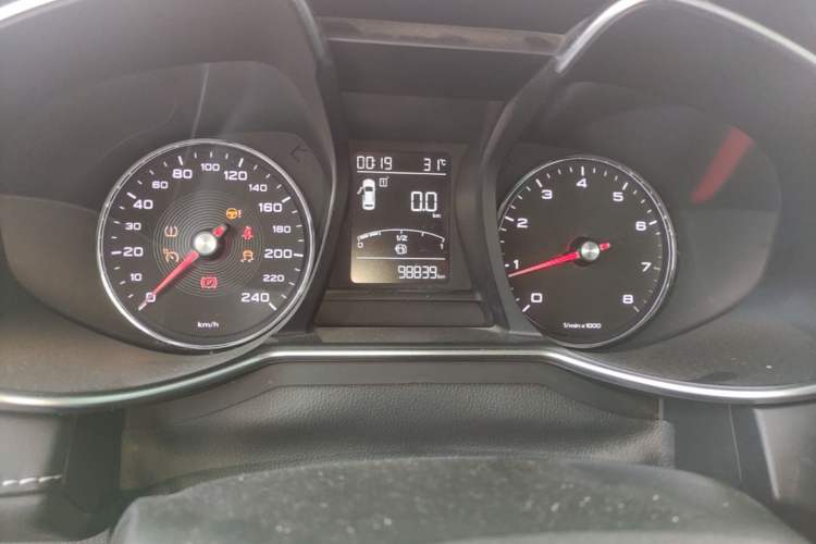Used MG 6 2017 20T Manual Luxury Smart Connect Version China V Standard Instrument Cluster
