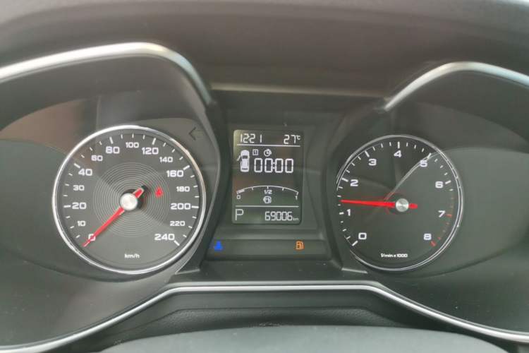 Used MG 6 2017 20T Automatic Luxury Smart Connect Version China V Standard Instrument Cluster