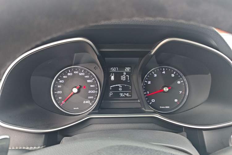 Used MG 6 2017 20T Automatic Luxury Smart Connect Version China V Standard Instrument Cluster
