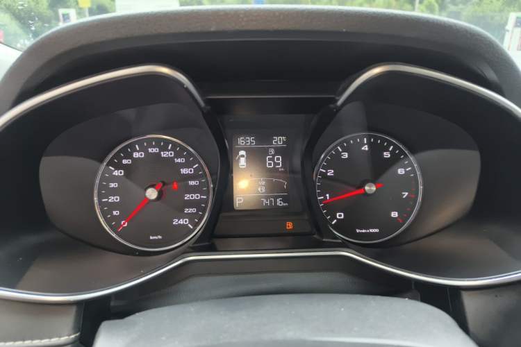 Used MG 6 2017 20T Automatic Luxury Smart Connect Version China V Standard Instrument Cluster