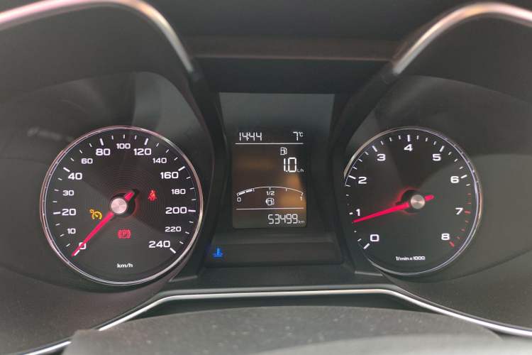 Used MG 6 2017 20T Manual Luxury Smart Connect Version China V Standard Instrument Cluster