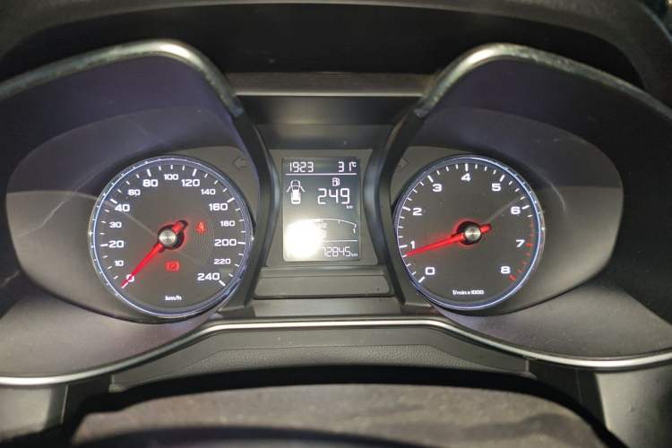Used MG 6 2017 20T Automatic Luxury Smart Connect Version China V Standard Instrument Cluster