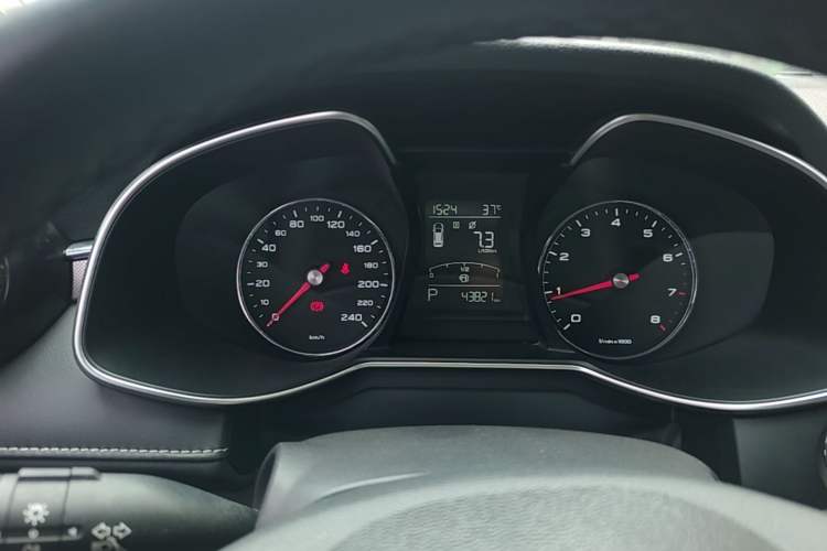 Used MG 6 2017 20T Automatic Luxury Smart Connect Version China V Standard Instrument Cluster