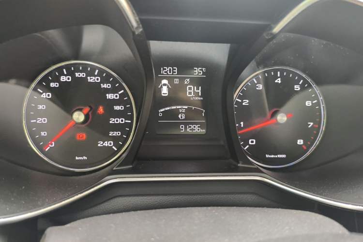 Used MG 6 2017 20T Manual Luxury Smart Connect Version China V Standard Instrument Cluster