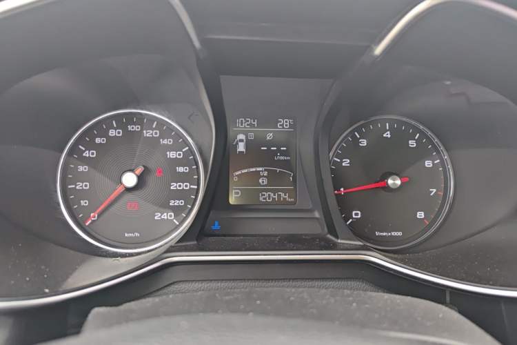 Used MG 6 2017 20T Automatic Luxury Smart Connect Version China V Standard Instrument Cluster