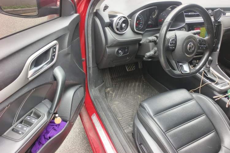 Used MG 6 2017 20T Automatic Luxury Smart Connect Version China V Standard Interior 3