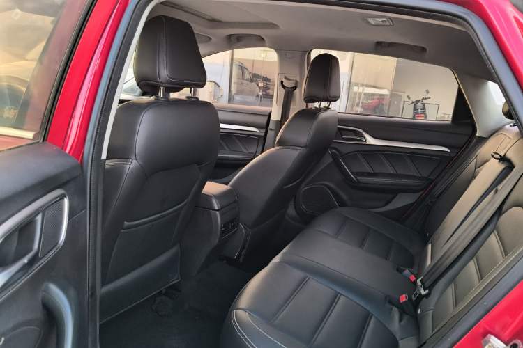 Used MG 6 2017 20T Automatic Luxury Smart Connect Version China V Standard Interior 5