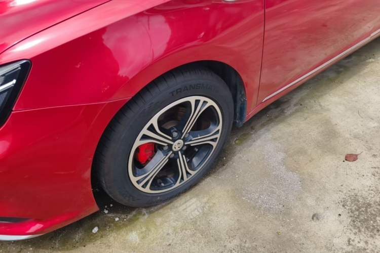 Used MG 6 2017 20T Automatic Luxury Smart Connect Version China V Standard Left Front Wheel Hub