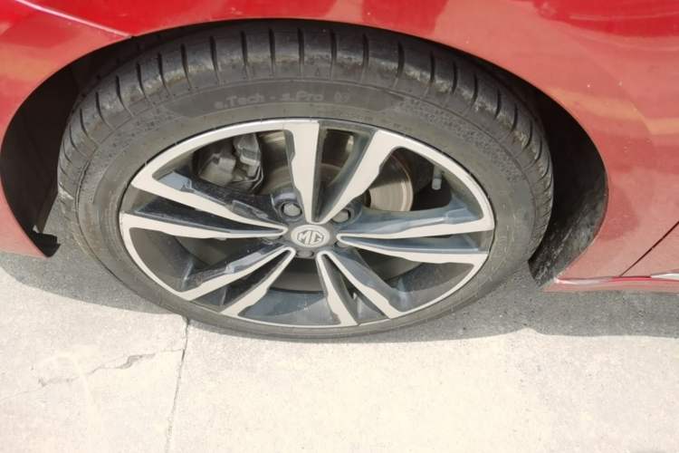 Used MG 6 2017 20T Automatic Trophy Prestige Internet Edition China V Standard Left Front Wheel Hub
