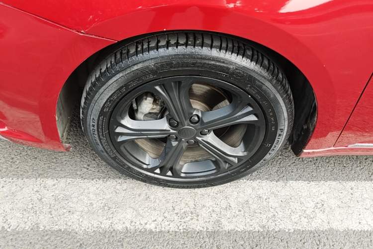 Used MG 6 2017 20T Automatic Luxury Smart Connect Version China V Standard Left Front Wheel Hub