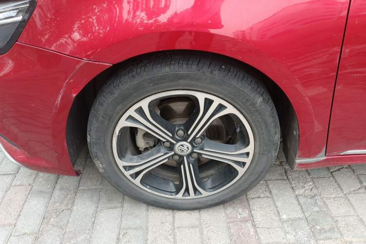 Used MG 6 2017 20T Automatic Luxury Smart Connect Version China V Standard Left Front Wheel Hub