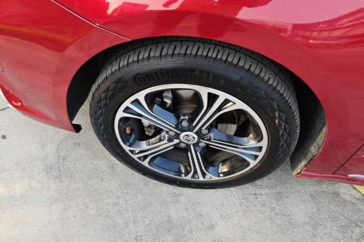 Used MG 6 2017 20T Automatic Luxury Smart Connect Version China V Standard Left Front Wheel Hub