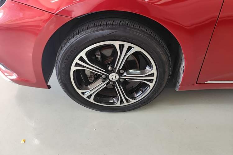 Used MG 6 2017 20T Automatic Luxury Smart Connect Version China V Standard Left Front Wheel Hub
