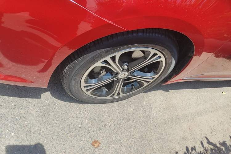 Used MG 6 2017 20T Automatic Luxury Smart Connect Version China V Standard Left Front Wheel Hub