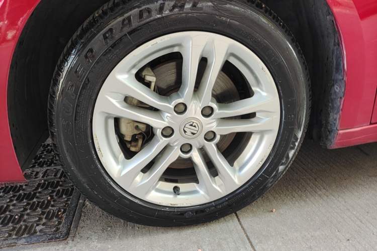 Used MG 6 2017 20T Automatic Elite Smart Connect Version China V Standard Left Front Wheel Hub