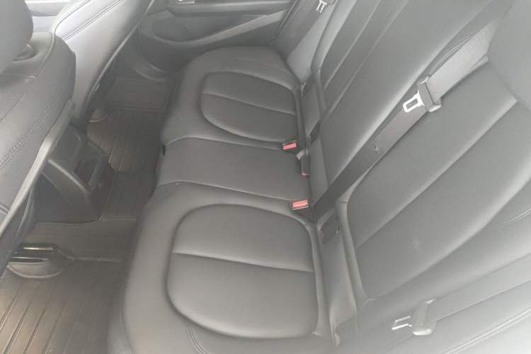 Used MG 6 2017 20T Automatic Luxury Smart Connect Version China V Standard Left Rear Seat