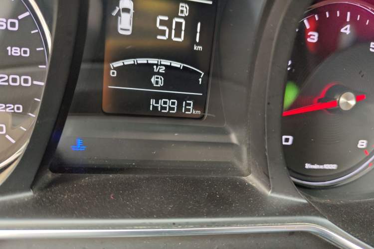 Used MG 6 2017 20T Manual Luxury Smart Connect Version China V Standard Odometer Close Up