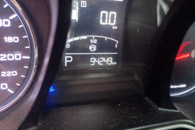 Used MG 6 2017 20T Automatic Prestige Internet Edition China V Standard Odometer Close Up