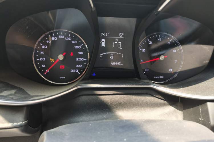 Used MG 6 2017 20T Manual Luxury Smart Connect Version China V Standard Odometer Close Up