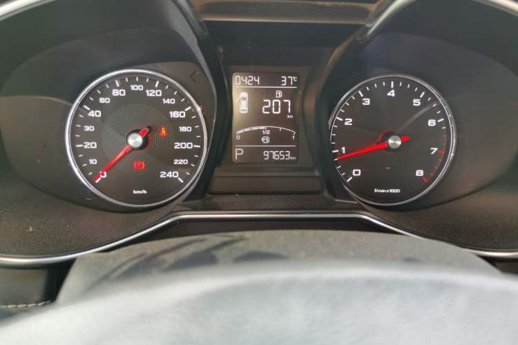 Used MG 6 2017 20T Automatic Luxury Smart Connect Version China V Standard Odometer Close Up
