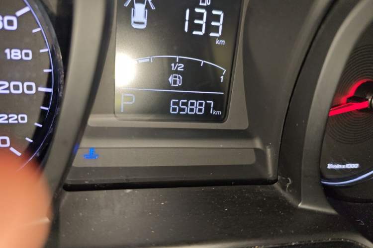 Used MG 6 2017 20T Automatic Luxury Smart Connect Version China V Standard Odometer Close Up